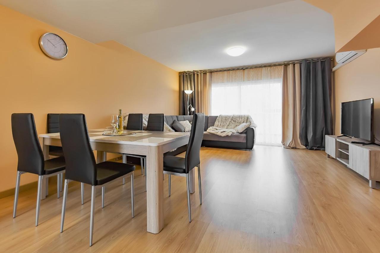 Yellow 3 Bedroom Large For 10 Guests Appartamento *